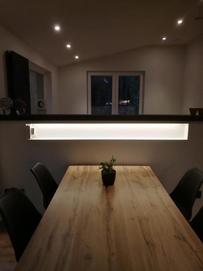 Villa Hogenberg Heiken Lichtaart Kasterlee Met Eigen Laadpaal Exterior foto
